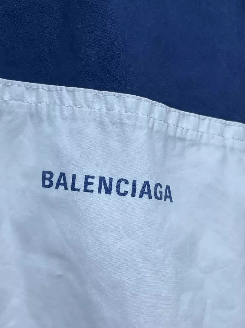 Balenciaga Balenciaga Blue and white embroidered monogram assault jac Size US S / EU 44-46 / 1 - 4 Thumbnail