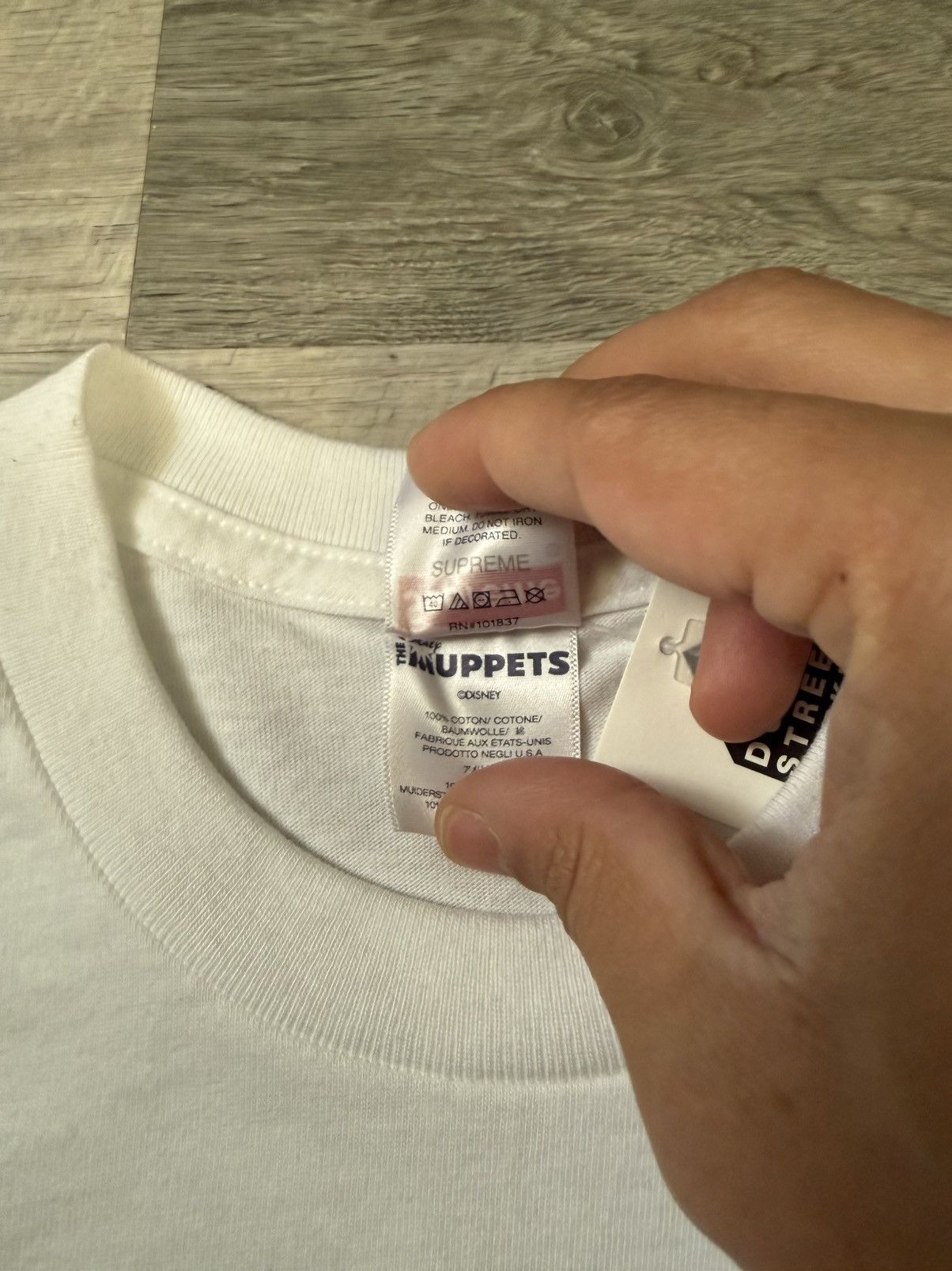 Supreme Supreme Muppets Miss Piggy Tee Size US S / EU 44-46 / 1 - 3 Thumbnail