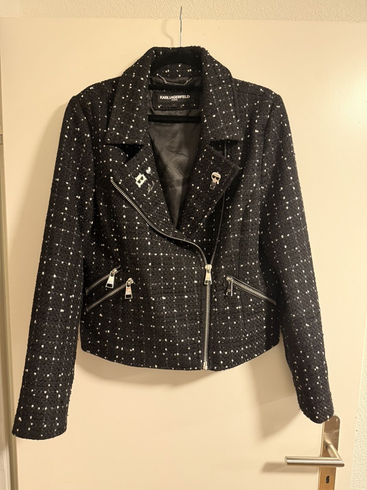 Karl Lagerfeld KARL LAGERFELD Logo Enamel Pin Tweed Moto Jacket In Black Size L / US 10 / IT 46 - 1 Thumbnail