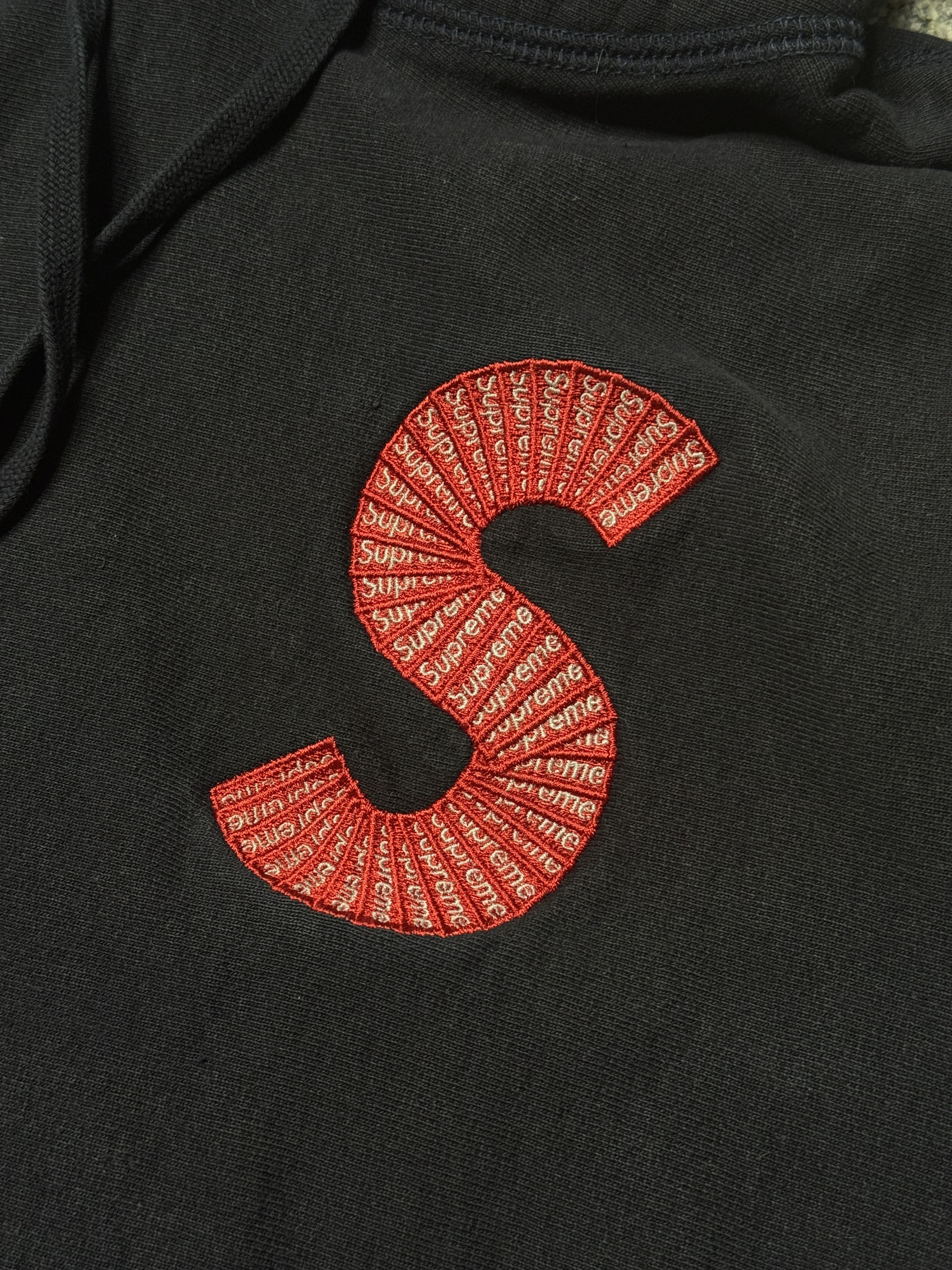 Supreme Supreme S Logo Hoodie FW 20 Sz M Size US M / EU 48-50 / 2 - 4 Thumbnail