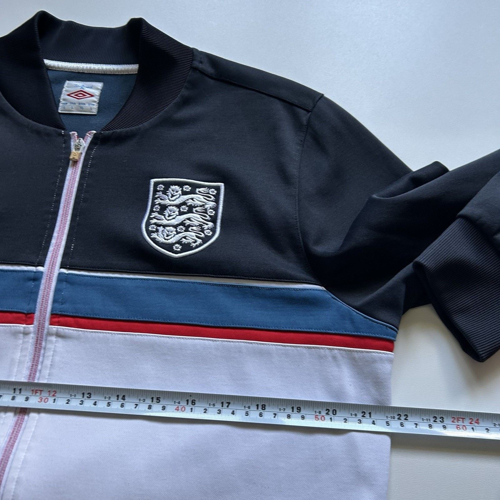 Umbro Vintage Umbro England Sweater Jacket Large Y2K Soccer Rare Size US L / EU 52-54 / 3 - 6 Thumbnail