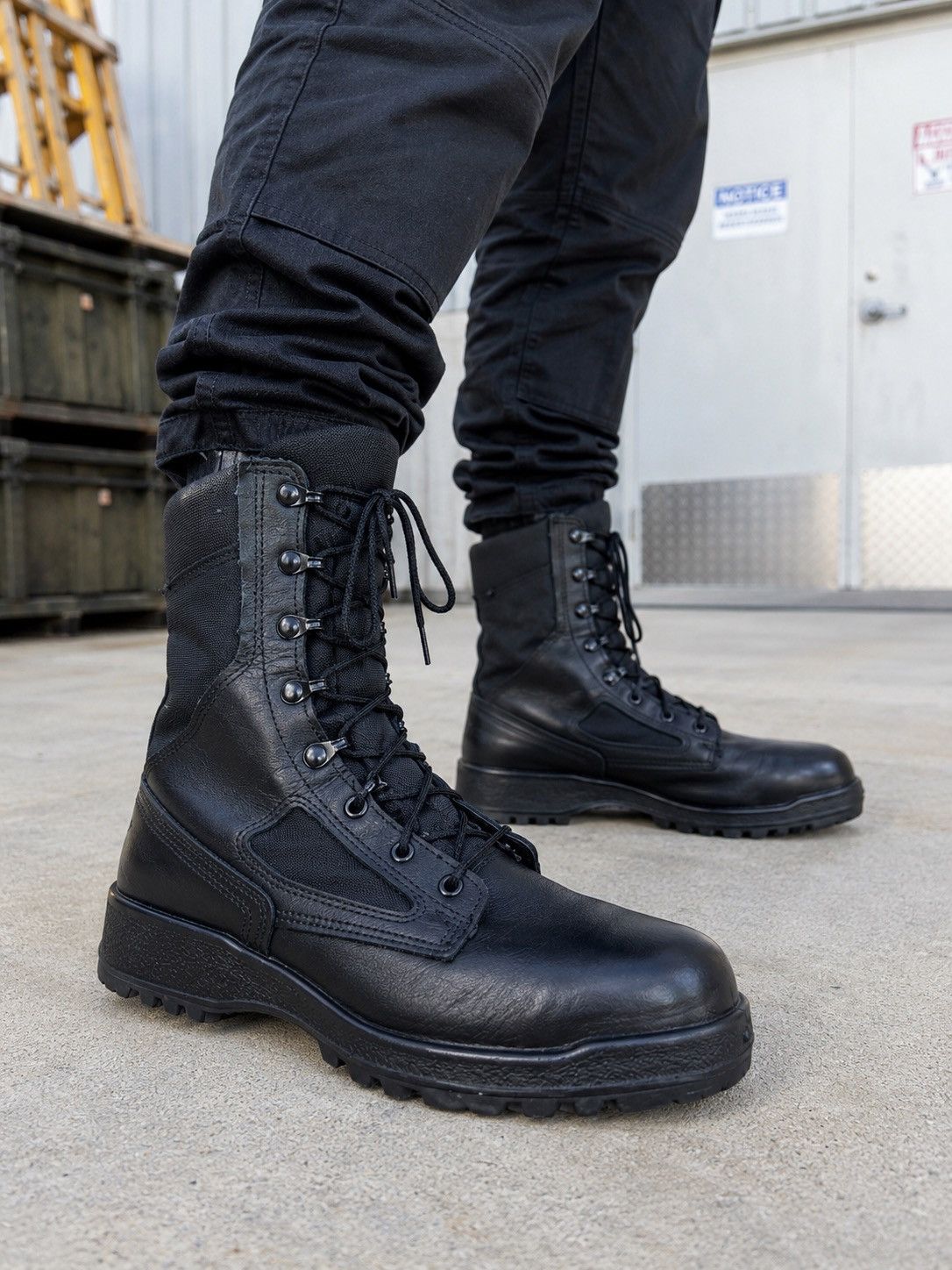 Belleville Belleville 300 TRP ST Tactical Boots 9R Size US 9 / EU 42 - 1 Thumbnail