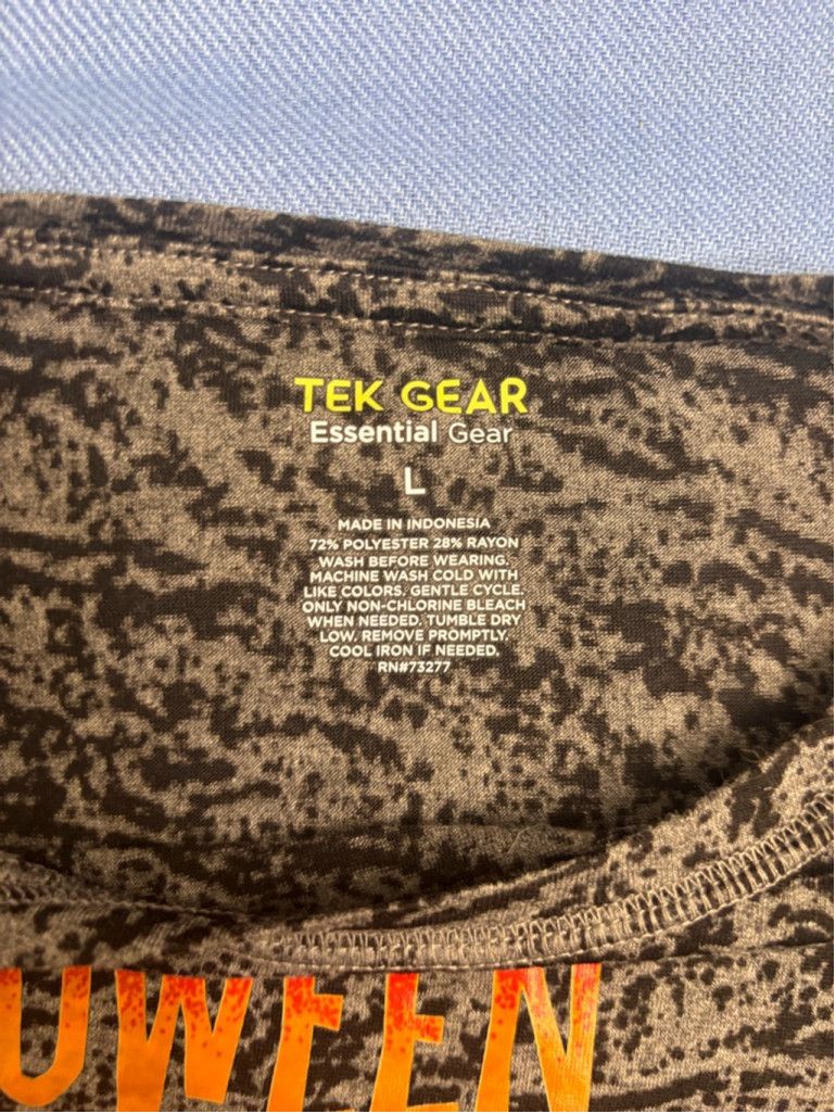 Tek Gear Women's Tek Gear Halloween Graphic Tee, Size L, Gray & Black Size L / US 10 / IT 46 - 8 Thumbnail