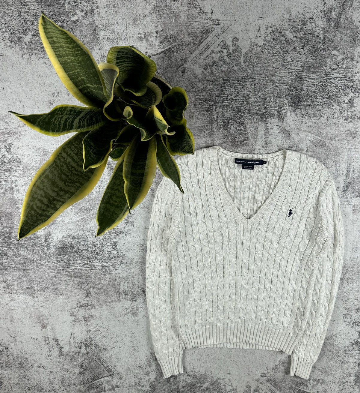 Ralph Lauren Sport Polo Ralph Lauren Sport Cable Knited Sweater Pullover V-Neck Size L / US 10 / IT 46 - 1 Thumbnail