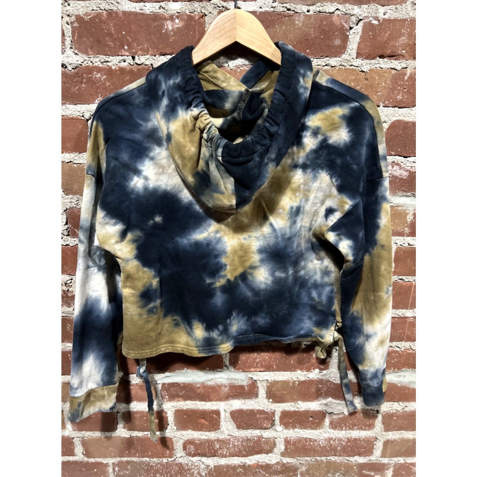 Vintage VINTAGE Blank NYC Small Crop Top Hoodie Sweater Tie Dye Acid Wash Womens Size S / US 4 / IT 40 - 3 Thumbnail