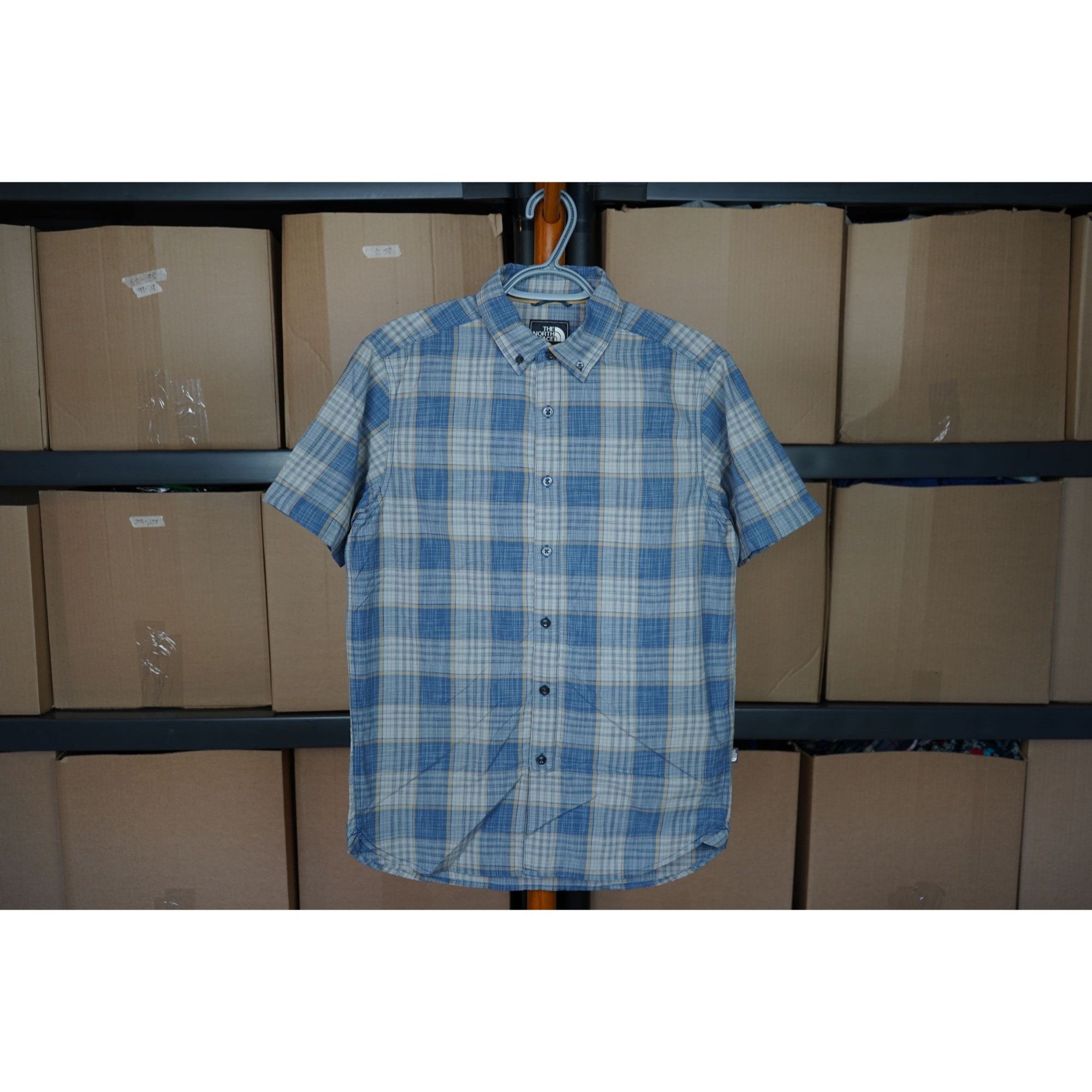 The North Face Authentic The North Face Nylon Short Sleeve Shirt S #341 Size US S / EU 44-46 / 1 - 1 Thumbnail