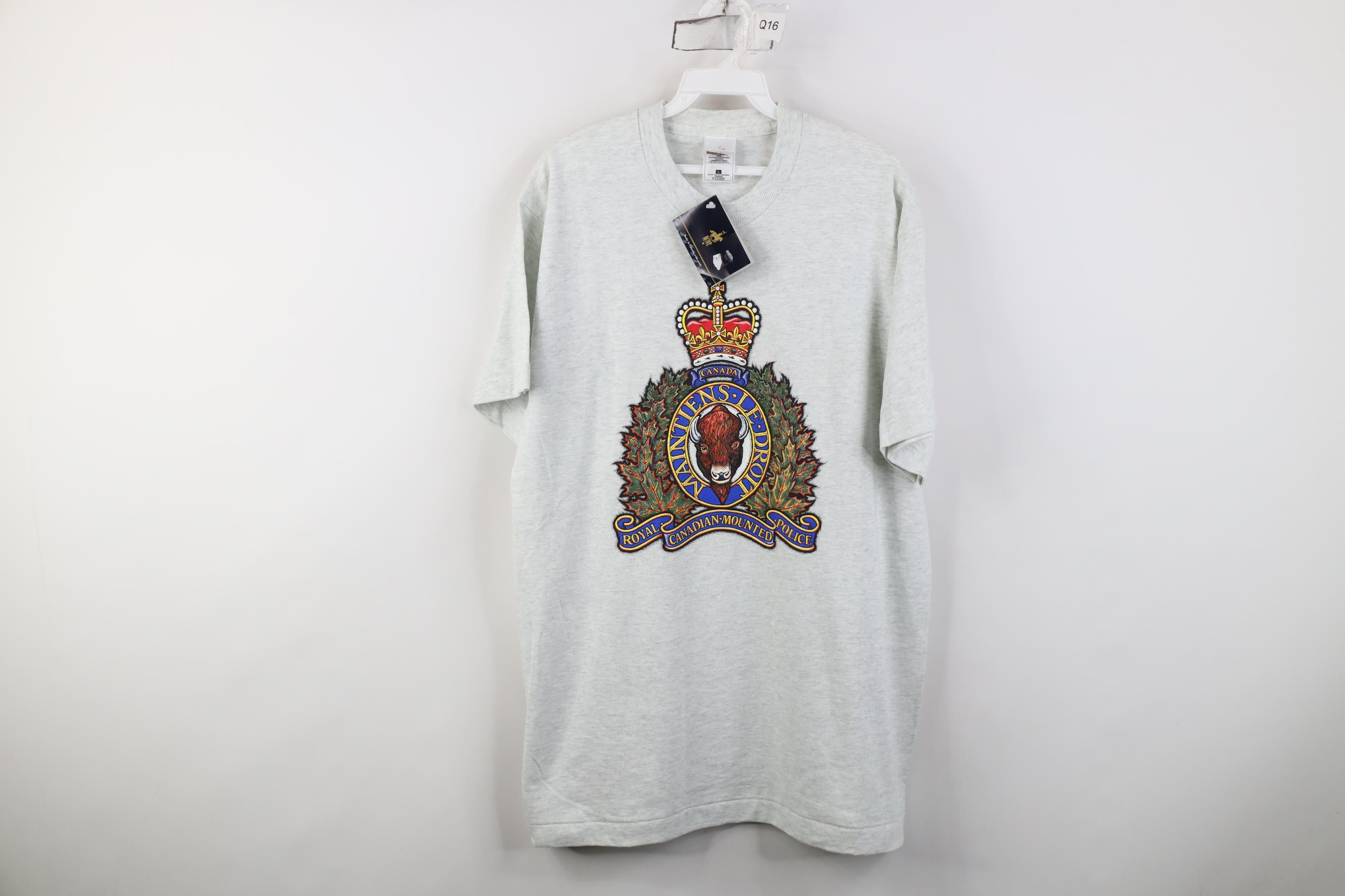 Vintage Deadstock Vintage 90s Canadian Mounted Police Crown T-Shirt Size US L / EU 52-54 / 3 - 1 Thumbnail