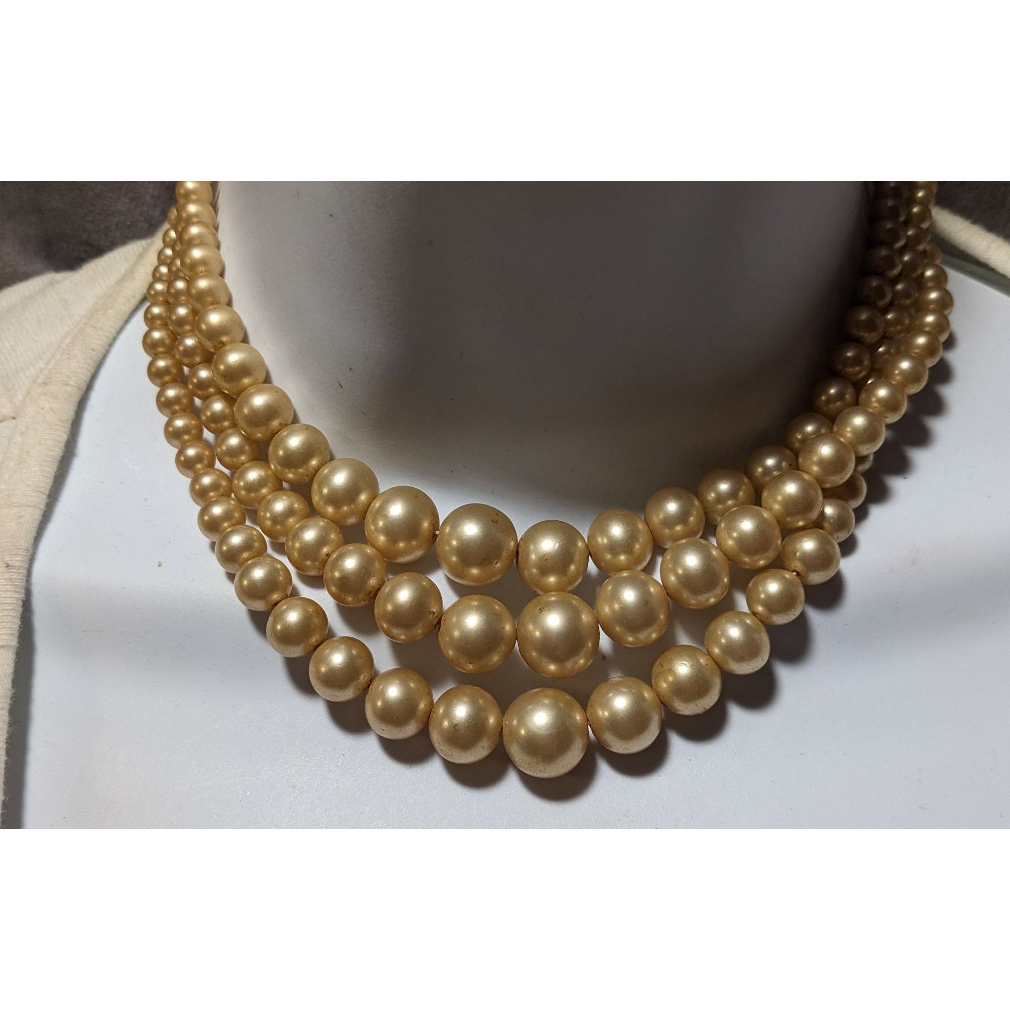 Other Vintage Marvella Triple Layer Gold Tone Faux Pearl Necklace Size ONE SIZE - 14 Thumbnail