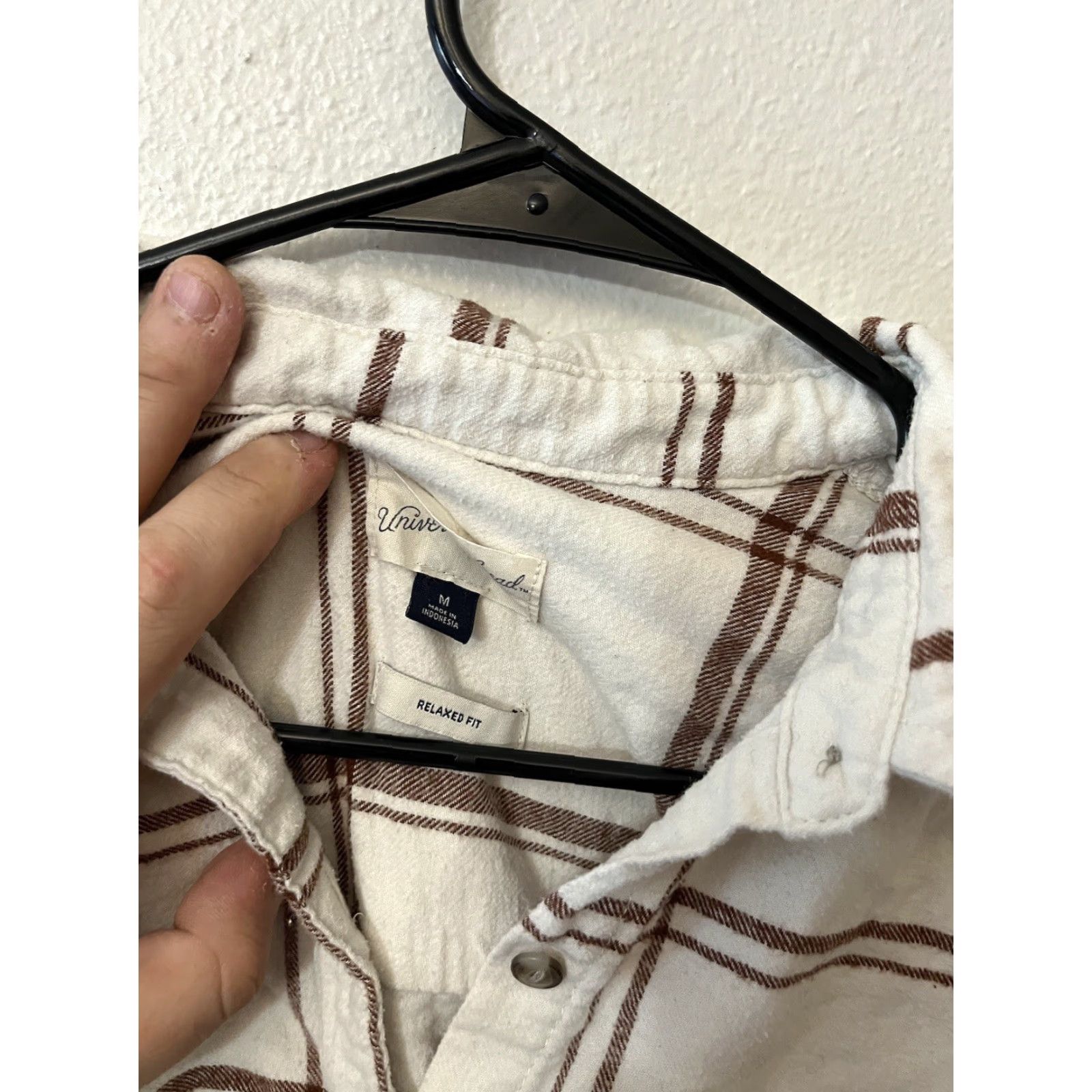 Vintage Universal Thread Plaid Button-Up Shirt, Women's Medium, Brown, Long Sleeve, Relaxed Fit, Casual, University Theme Size M / US 6-8 / IT 42-44 - 2 Thumbnail