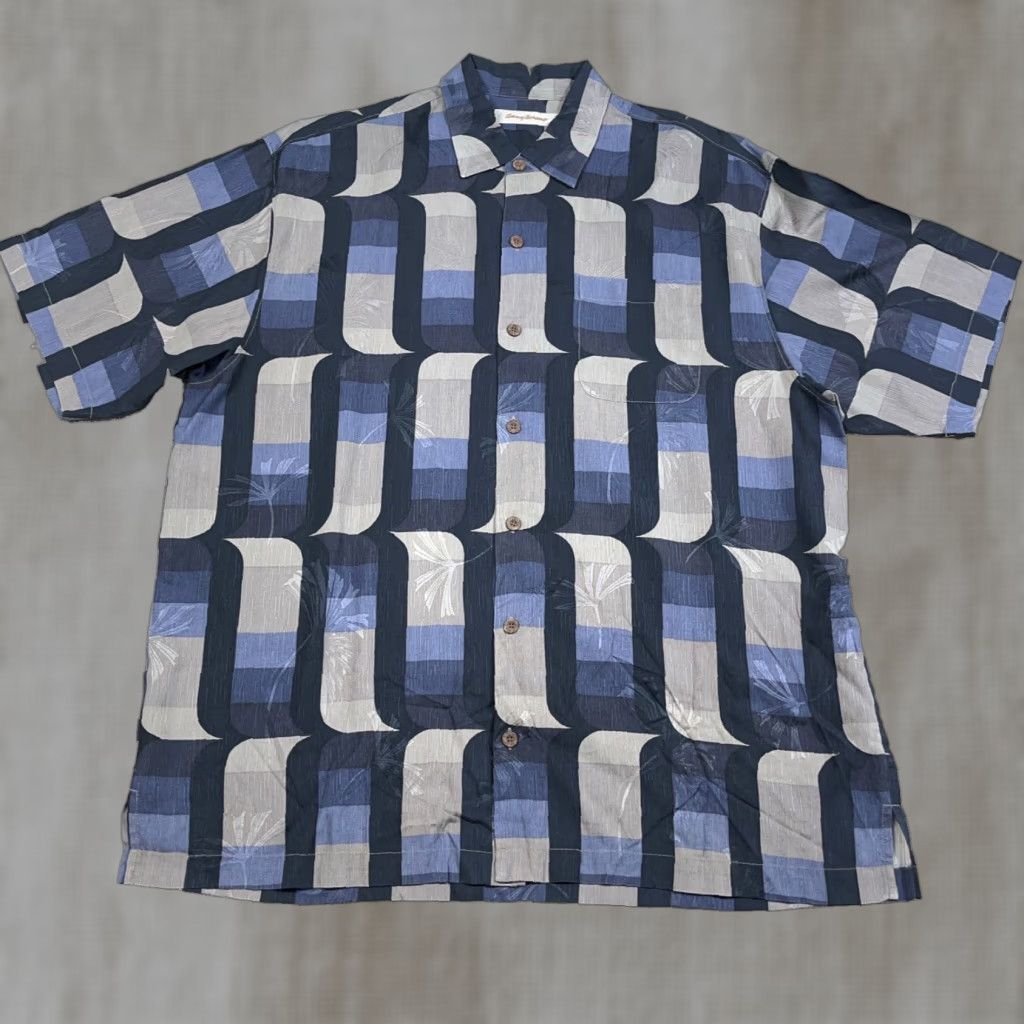 Tommy Bahama Tommy Bahama Shirt Men XL Blue Tan Silk Hawaiian Button Up Camp Beach Geometric Size US XL / EU 56 / 4 - 1 Thumbnail