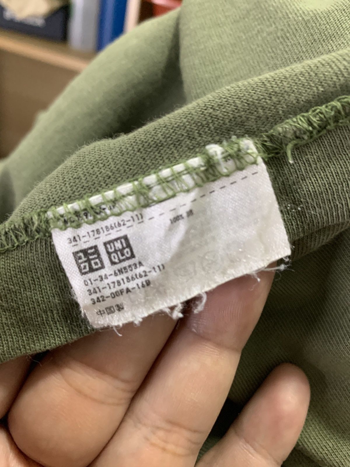 Japanese Brand Vintage Uniclo Collab kaws pocket tee Size US XL / EU 56 / 4 - 12 Thumbnail
