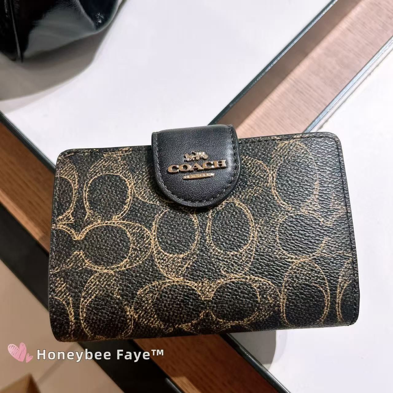 Coach Medium Corner Zip Wallet In Loved Signature Canvas CEC28 Size ONE SIZE - 2 Thumbnail