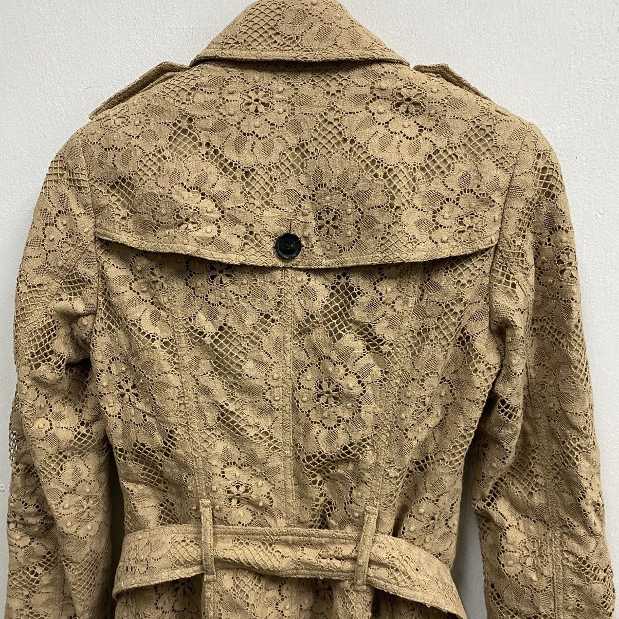 Burberry Burberry London Camel Lace Belted Trench Coats Size XS / US 0-2 / IT 36-38 - 8 Thumbnail
