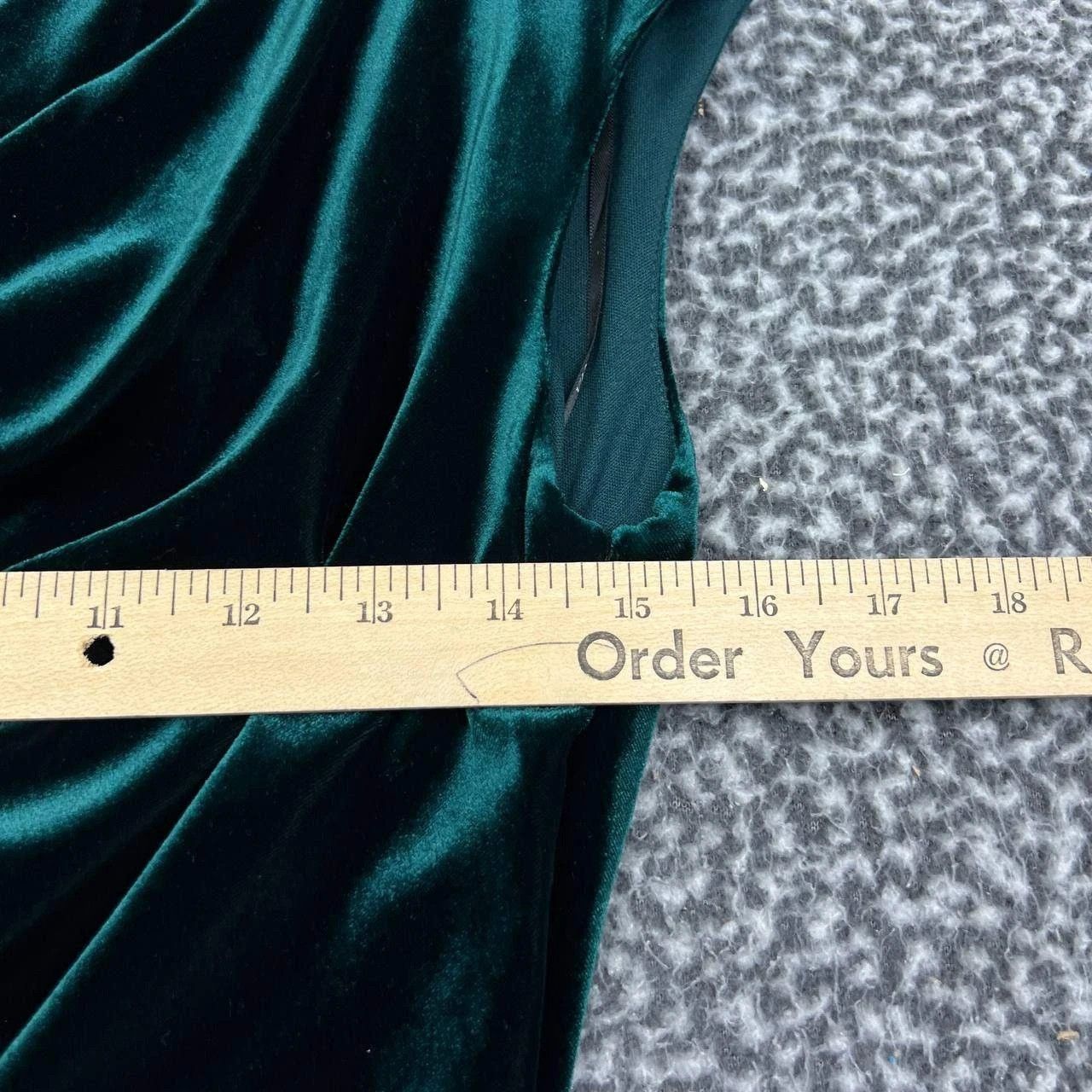 Vince Camuto Vince Camuto Dress Women 4 Green Bodycon Velvet Cowl Neck Size S / US 4 / IT 40 - 4 Thumbnail