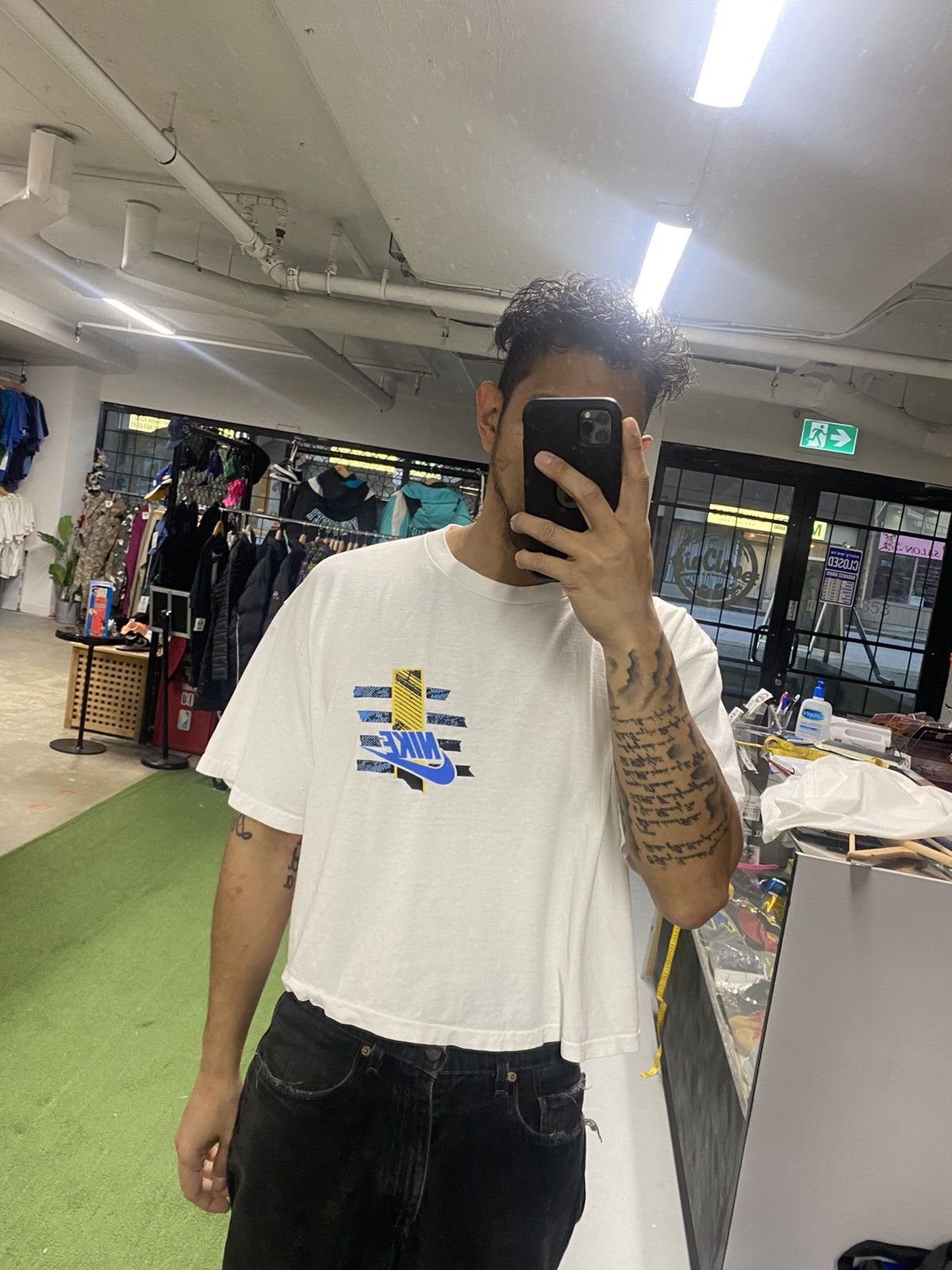 Nike × Vintage Vintage 90’s Nike Sportswear Cropped Graphic T-Shirt Size US L / EU 52-54 / 3 - 3 Thumbnail