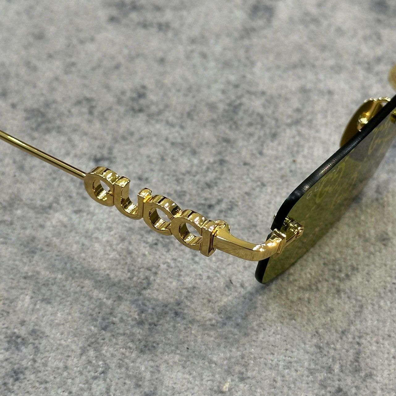 Gucci GUCCI GG1808S 002 Size ONE SIZE - 3 Thumbnail