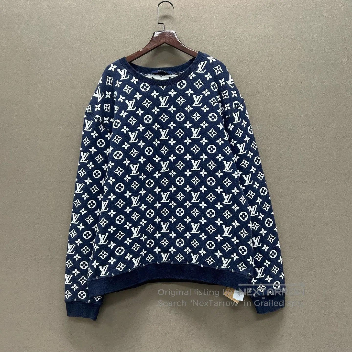 Louis Vuitton louis vuitton monogram crewneck sweatshirt. Size US XL / EU 56 / 4 - 1 Thumbnail