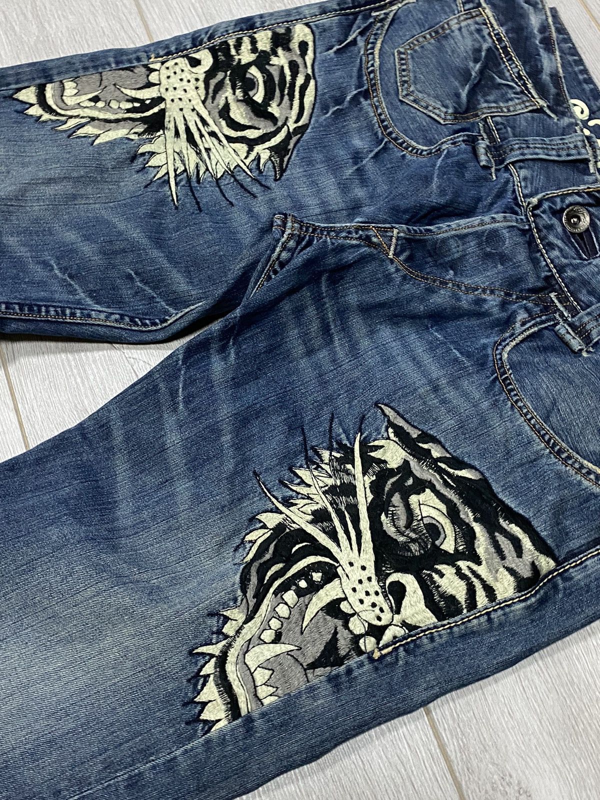 Ed Hardy Ed Hardy 🐯 tiger vintage big embro logo jeans Size US 36 / EU 52 - 5 Thumbnail