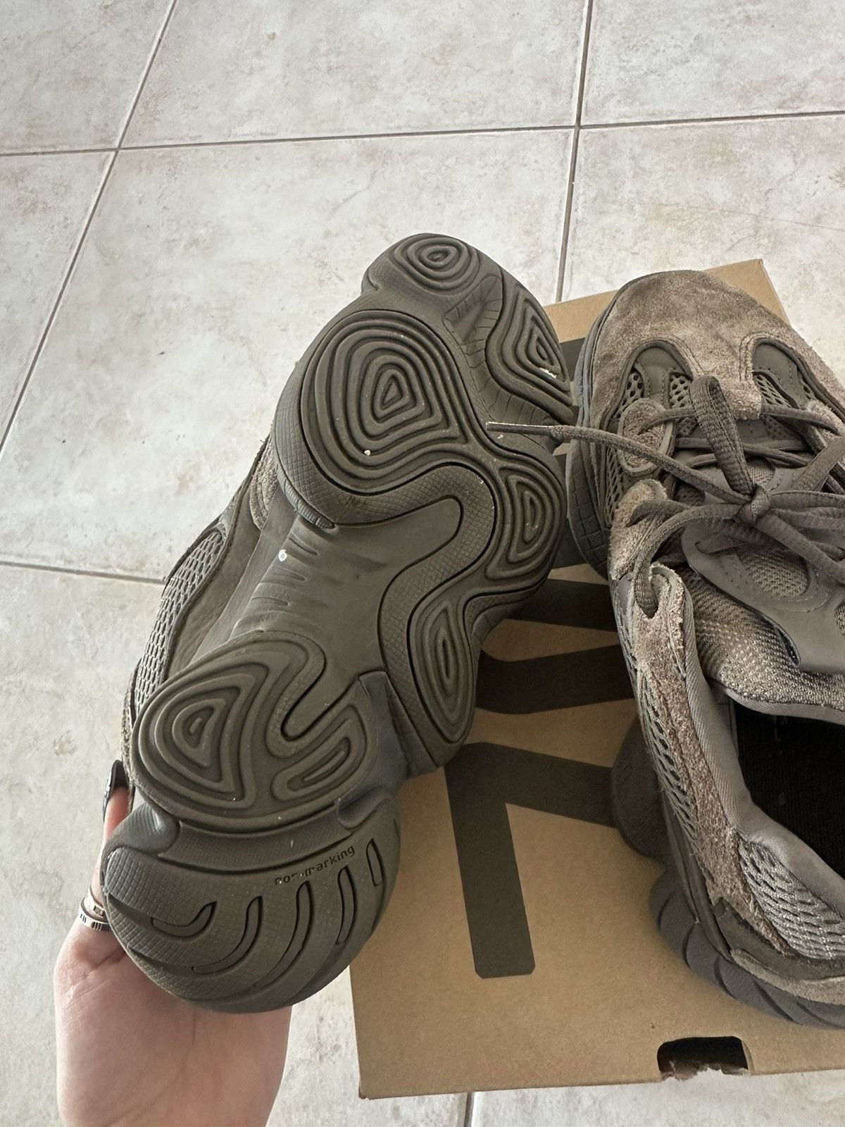 Yeezy YEEZY 500 Size US 7.5 / EU 40-41 - 5 Thumbnail