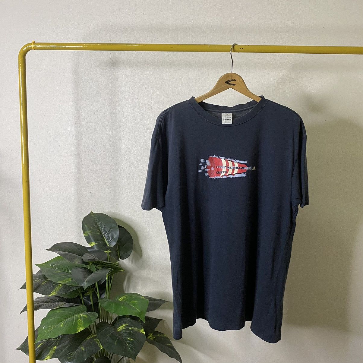 Adidas × Vintage Vintage 2003 Adidas Feel The Breeze Tee Size US L / EU 52-54 / 3 - 1 Thumbnail