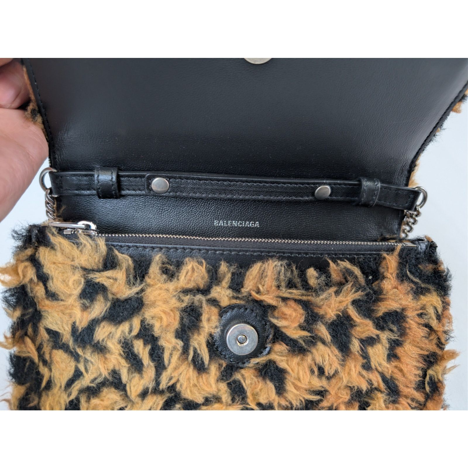 Balenciaga o1rshd1 Size: OS / Furry Leopard Wallet on Chain in Black Size ONE SIZE - 11 Thumbnail
