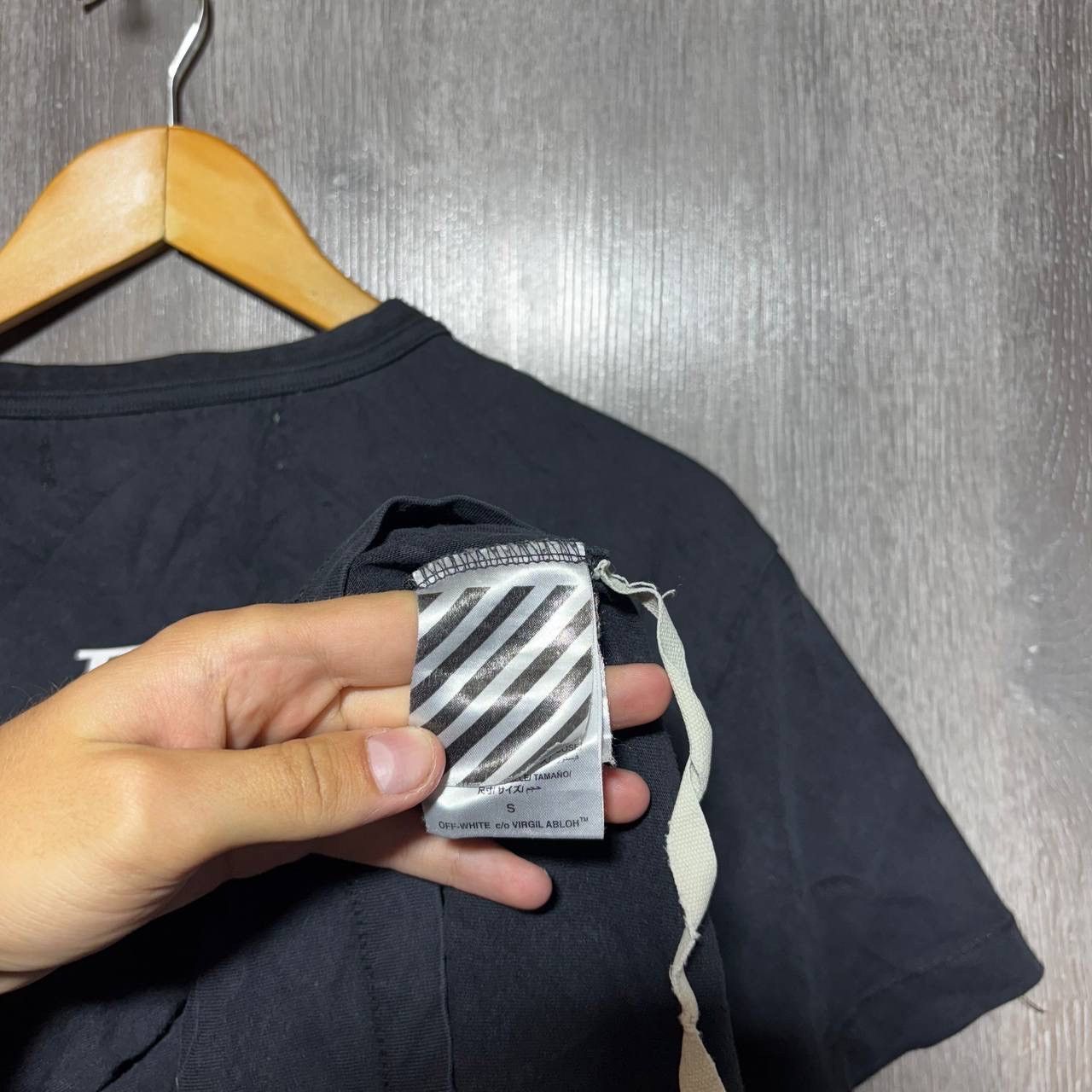 Off-White Off-White Black Leaf Embroidered Cotton Crew Neck T-Shirt M Size US S / EU 44-46 / 1 - 8 Thumbnail