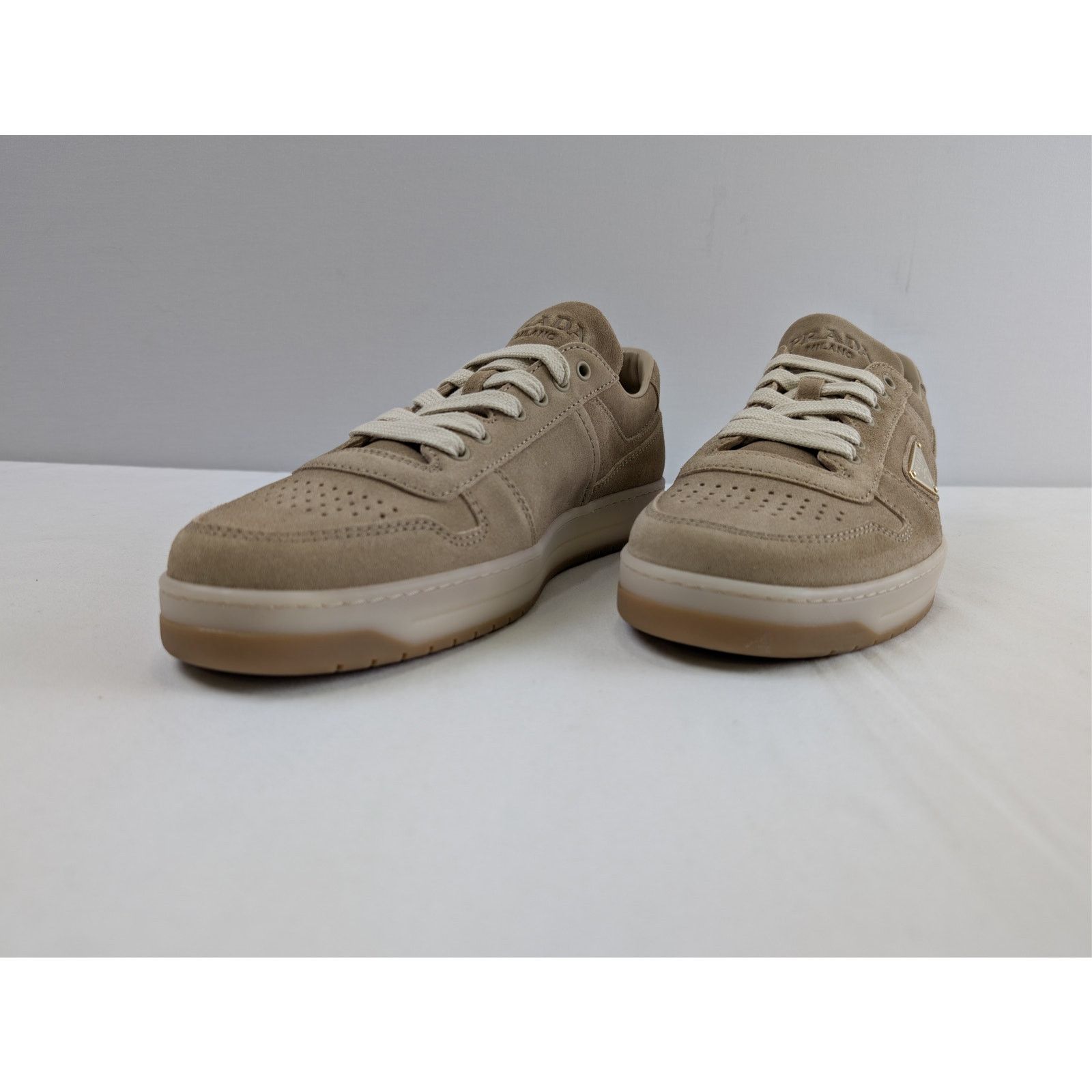 Prada o1rshd1 Downtown Delavé Suede Trainers Sneakers in ecru Size US 10 / EU 43 - 8 Thumbnail