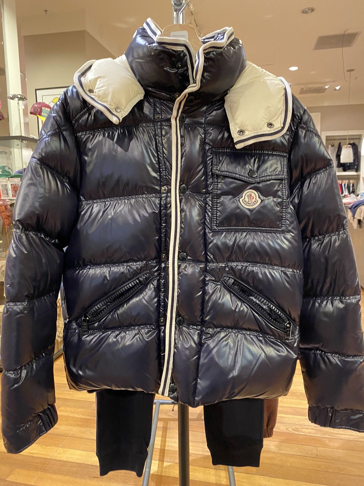 image of Moncler Puffer Size 1 in Navy, Men's