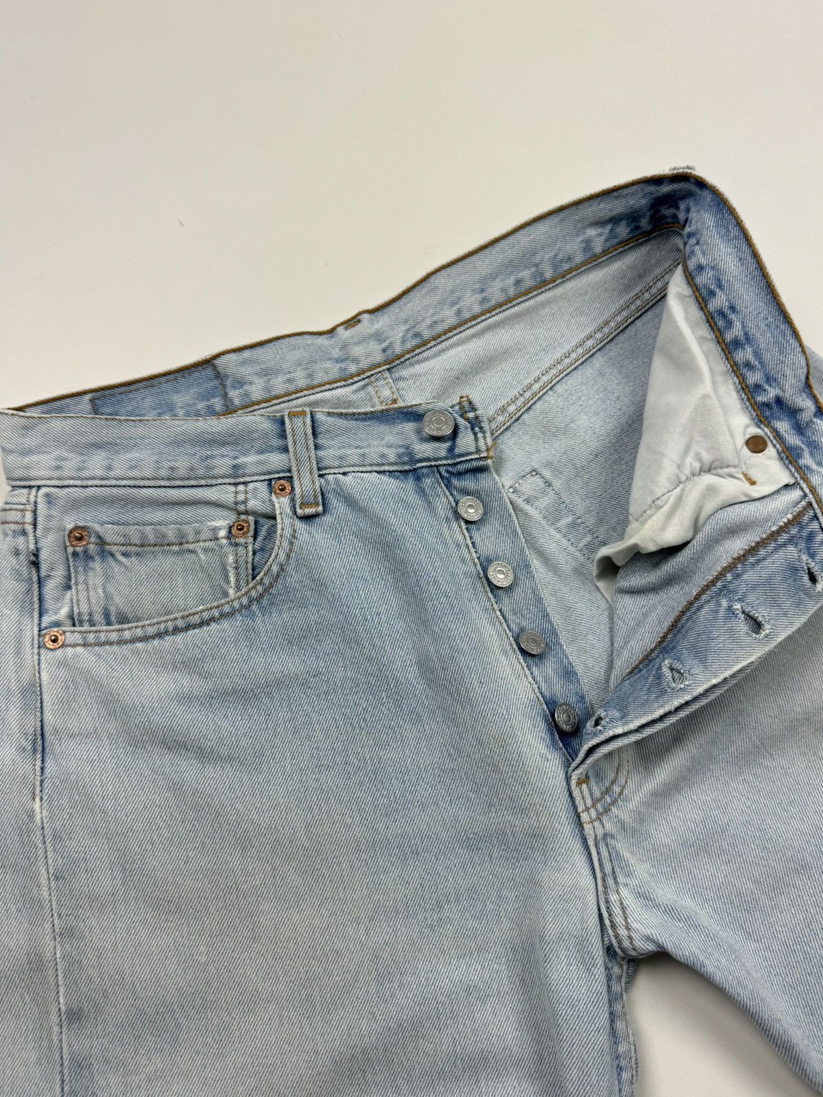 Levi's 1990's Vintage Levi's 501 USA Washed Distressed Blue Button Size US 32 / EU 48 - 14 Thumbnail