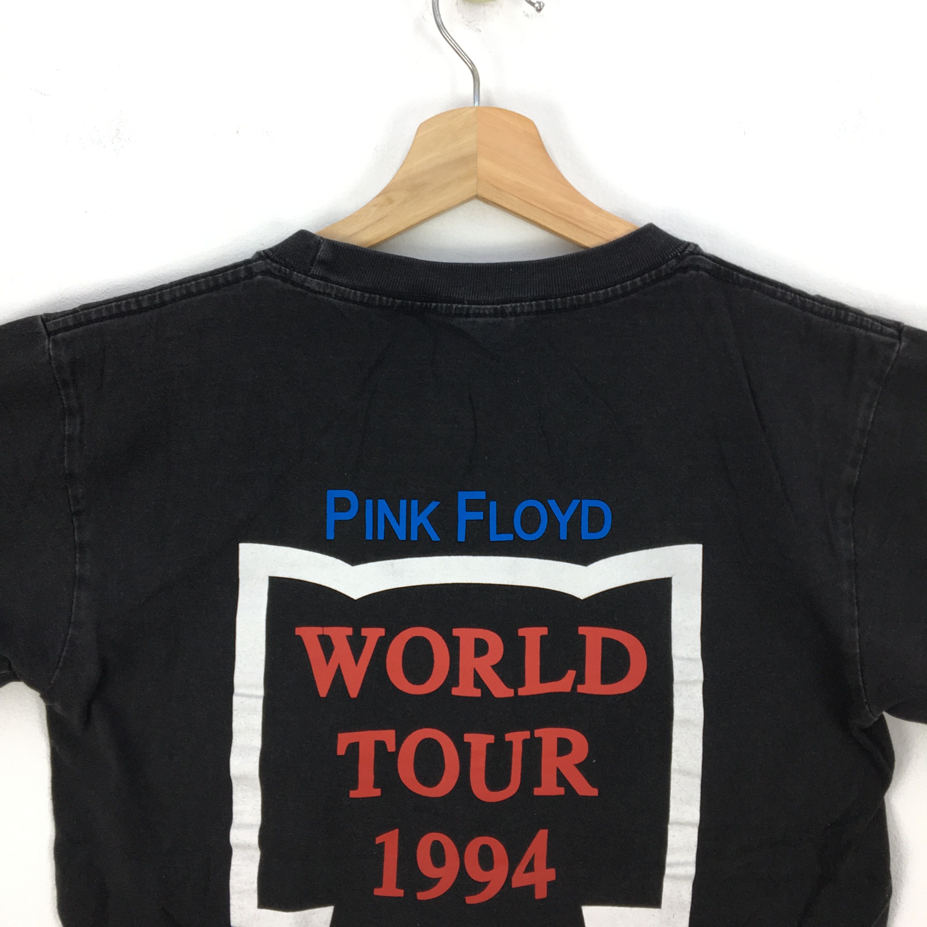 Band Tees Vintage 90s Pink Floyd T-Shirt Rock Band Tour Crewneck Tees Size US S / EU 44-46 / 1 - 4 Thumbnail