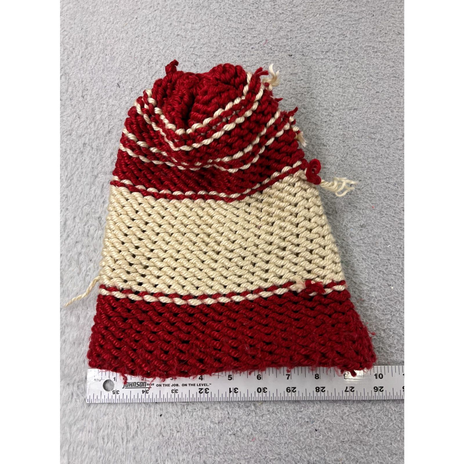 Vintage Handmade Beanie Toque Adult One Size Ivory Red Stripe Knit Acrylic Snow Ski Pom Hat Unisex Adults Winter Seasonal Mens Womens Size ONE SIZE - 6 Thumbnail