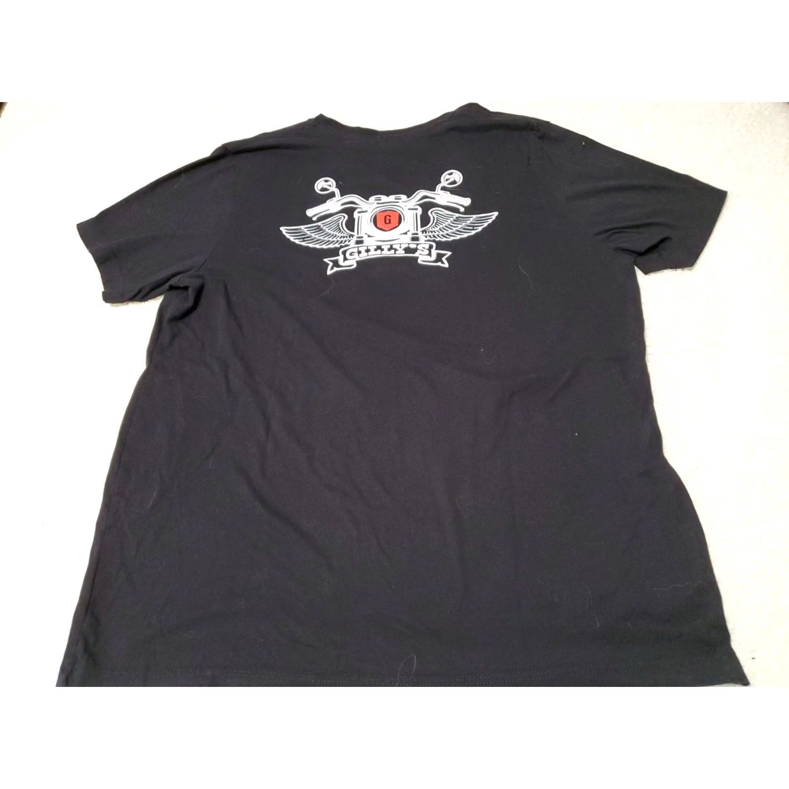 Vintage Gillys Legendary American Lager Beer Breweriana Motorcycle TShirt Black L Mens Short Sleeve Crew Neck Graphic Print Shirt Unsigned Alcohol Theme Size US L / EU 52-54 / 3 - 4 Thumbnail