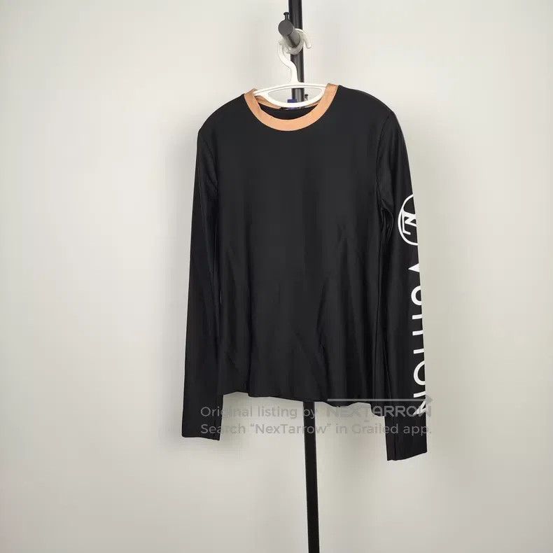 Louis Vuitton Louis Vuitton Stretch knit long sleeves Size US S / EU 44-46 / 1 - 1 Thumbnail