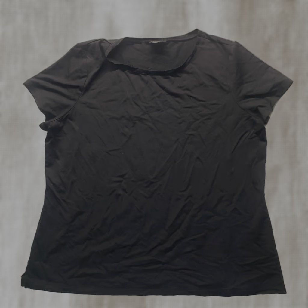 Vintage East 5th Shirt Women 1X Solid Black Short Sleeve Crew Neck Jersey Tee Size XL / US 12-14 / IT 48-50 - 1 Thumbnail