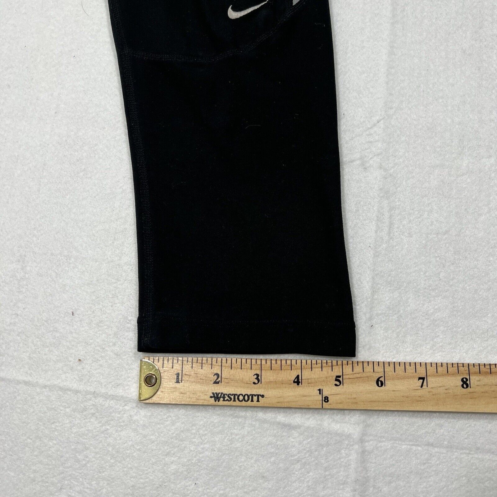 Nike Nike Dri Fit Medium Capri Athletic Running Black Leggings Size 32" / US 10 / IT 46 - 12 Thumbnail