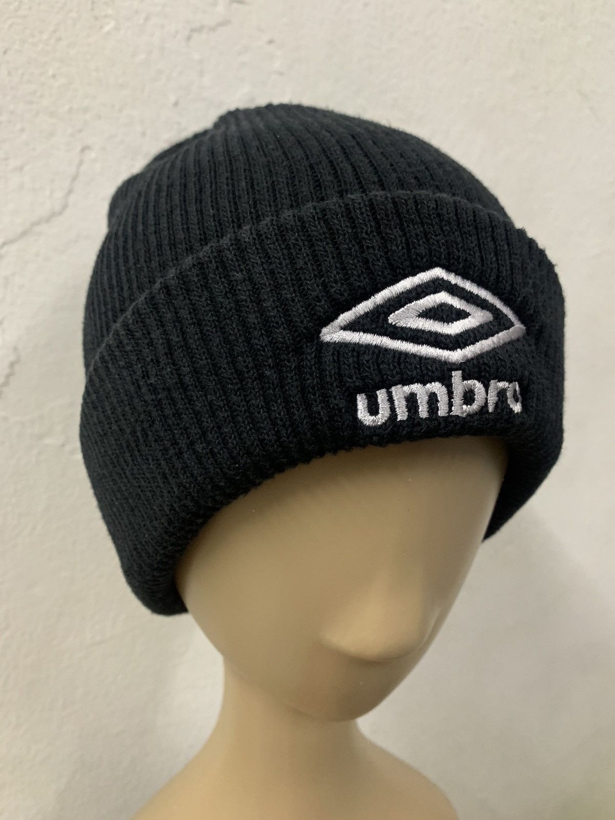 Umbro UMBRO Black Beanie Hats Size ONE SIZE - 2 Thumbnail