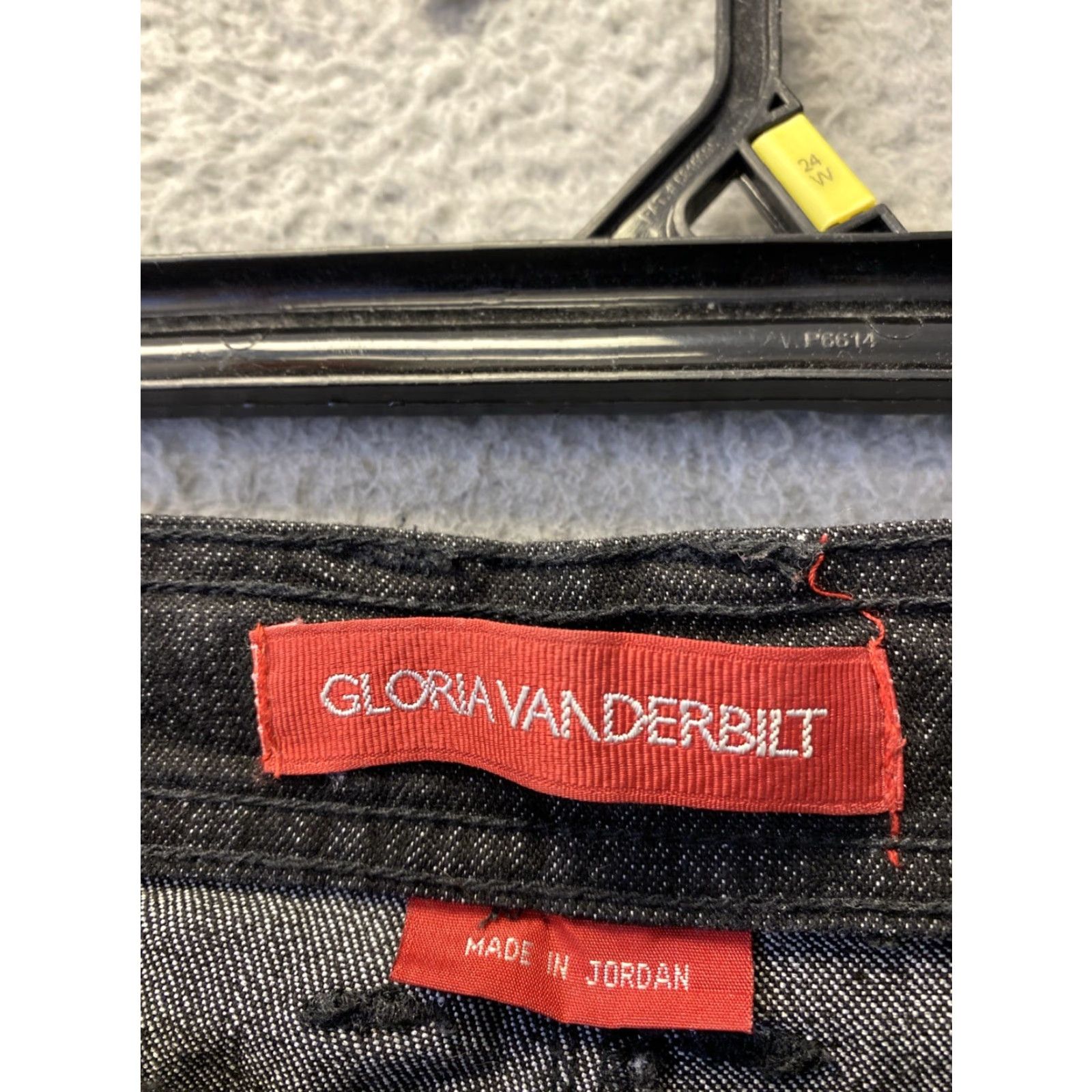 Gloria Vanderbilt VINTAGE Gloria Vanderbilt Jeans Women’s Size 12 Straight Leg Black Cotton 32 Inseam 32 Waist Mens? Size 34" / US 12 / IT 48 - 3 Thumbnail