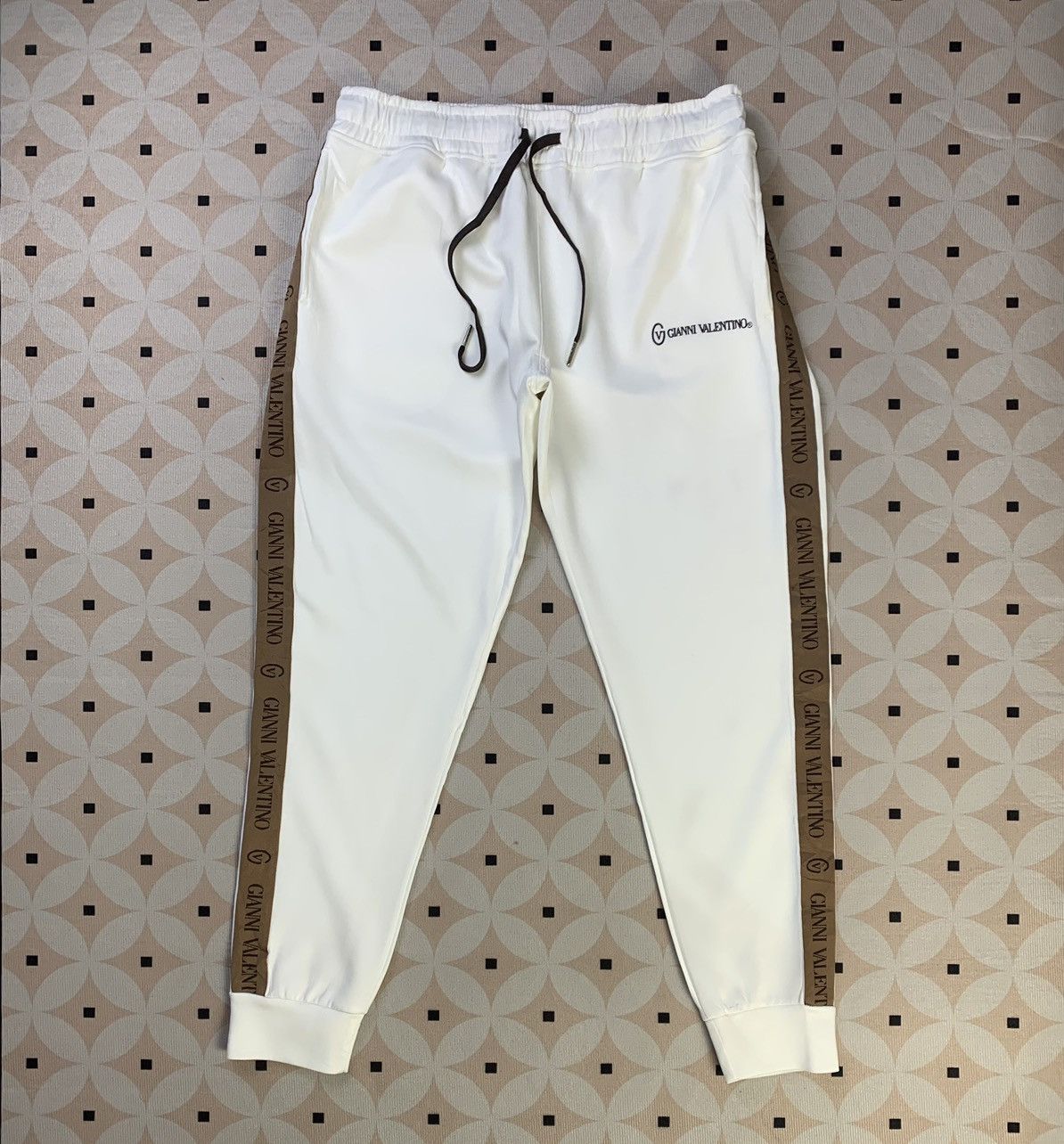 Gianni Valentino Vintage Gianni Valentino Joggers Pants Side Tape Size US 30 / EU 46 - 1 Thumbnail
