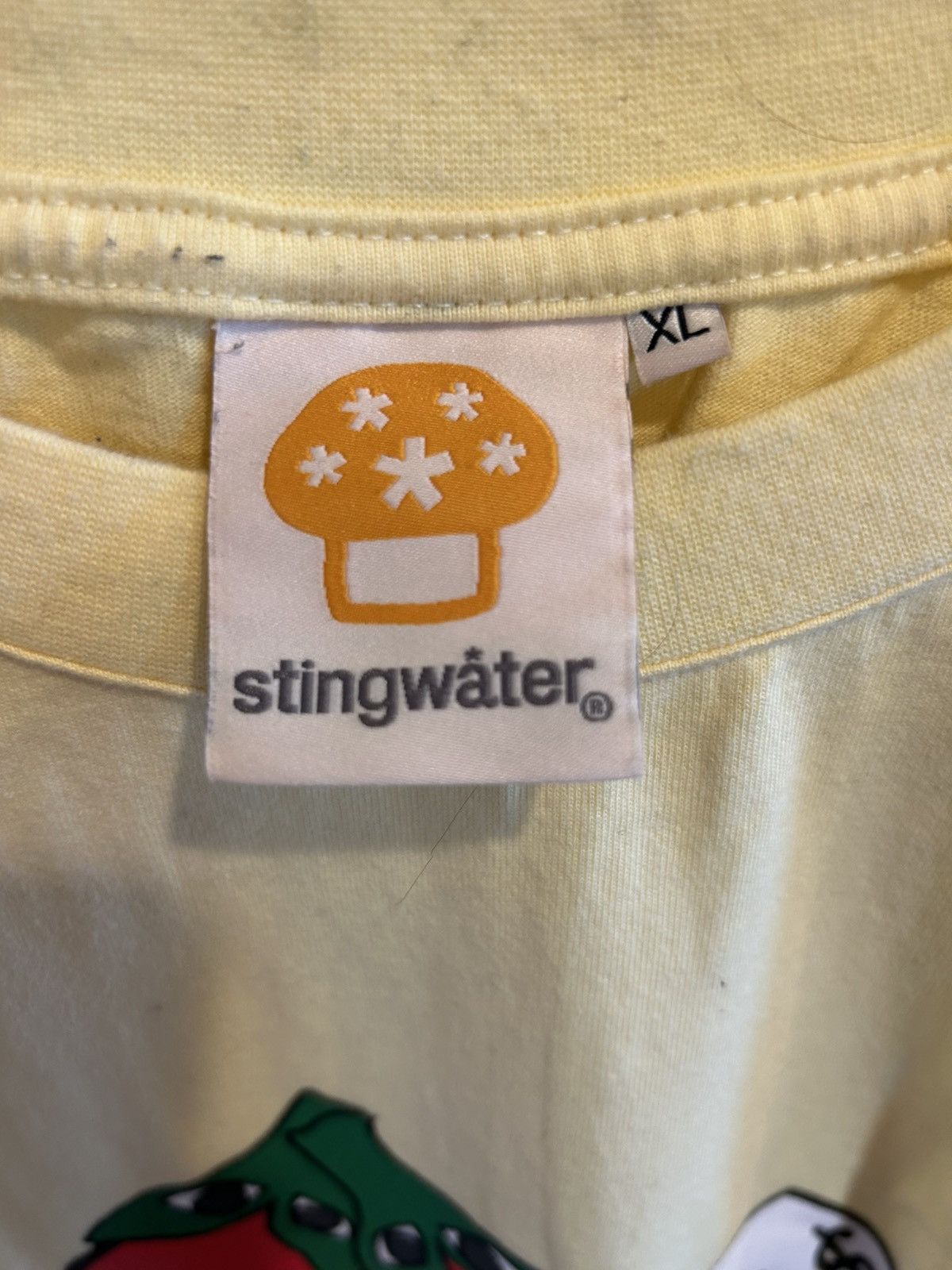 Stingwater Very Speshal Organic Strawberry T-Shirt Faded Yellow Size US XL / EU 56 / 4 - 2 Thumbnail