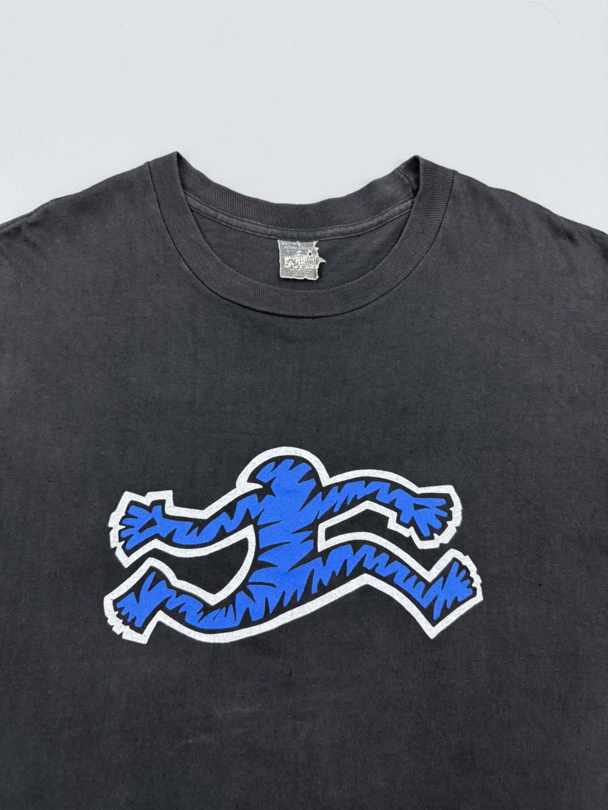 Airwalk Vintage OG 1987 AIRWALK Iconic Skateboard Surfboard Boxy Tee Size US XL / EU 56 / 4 - 5 Thumbnail