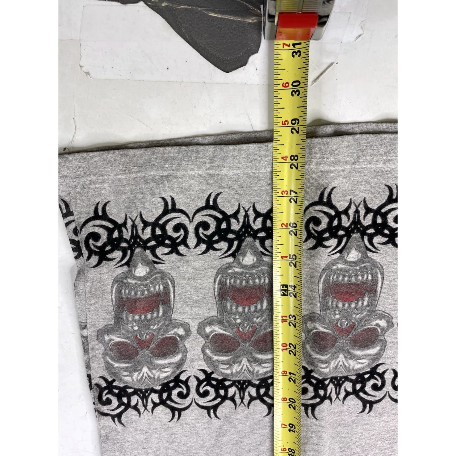 JNCO VINTAGE JNCO T-Shirt Long Sleeve Crew Neck 90s Skull Tribal Gray XL Men US Size US XL / EU 56 / 4 - 6 Thumbnail