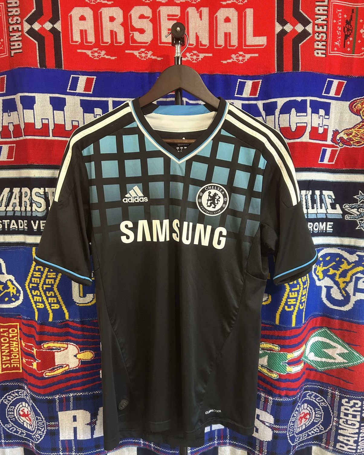 Adidas Chelsea 2011-2012 shirt Didier Drogba Size US M / EU 48-50 / 2 - 1 Thumbnail