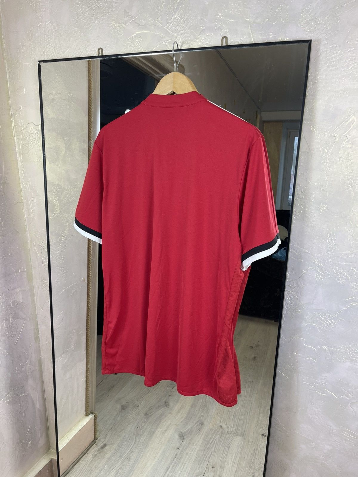 Adidas Manchester United 2017/18 Home Jersey Authentic Look Henley Size US XL / EU 56 / 4 - 9 Thumbnail