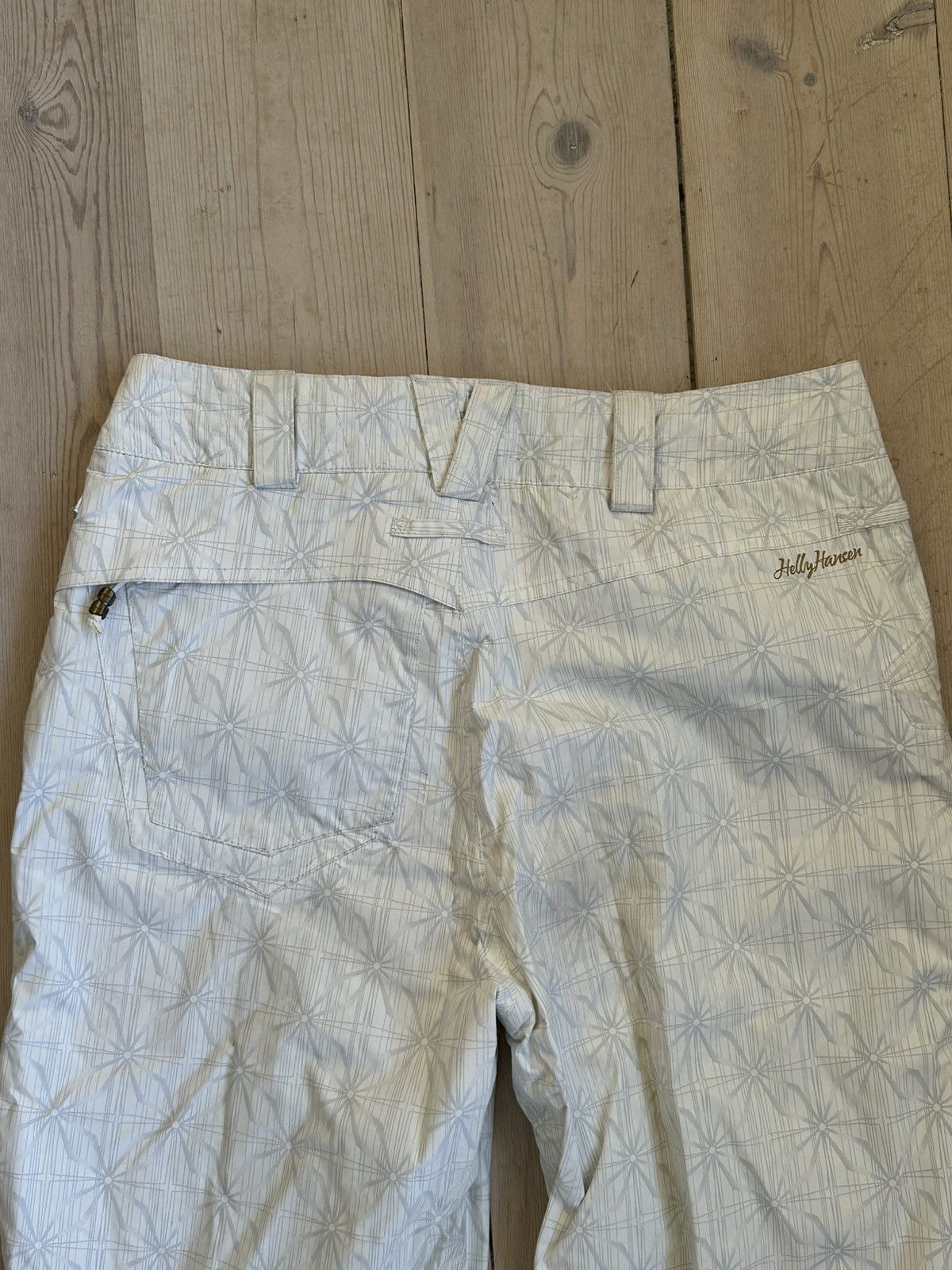 Helly Hansen Vintage Helly Hansen ski set in white/gold Size S / US 4 / IT 40 - 11 Thumbnail