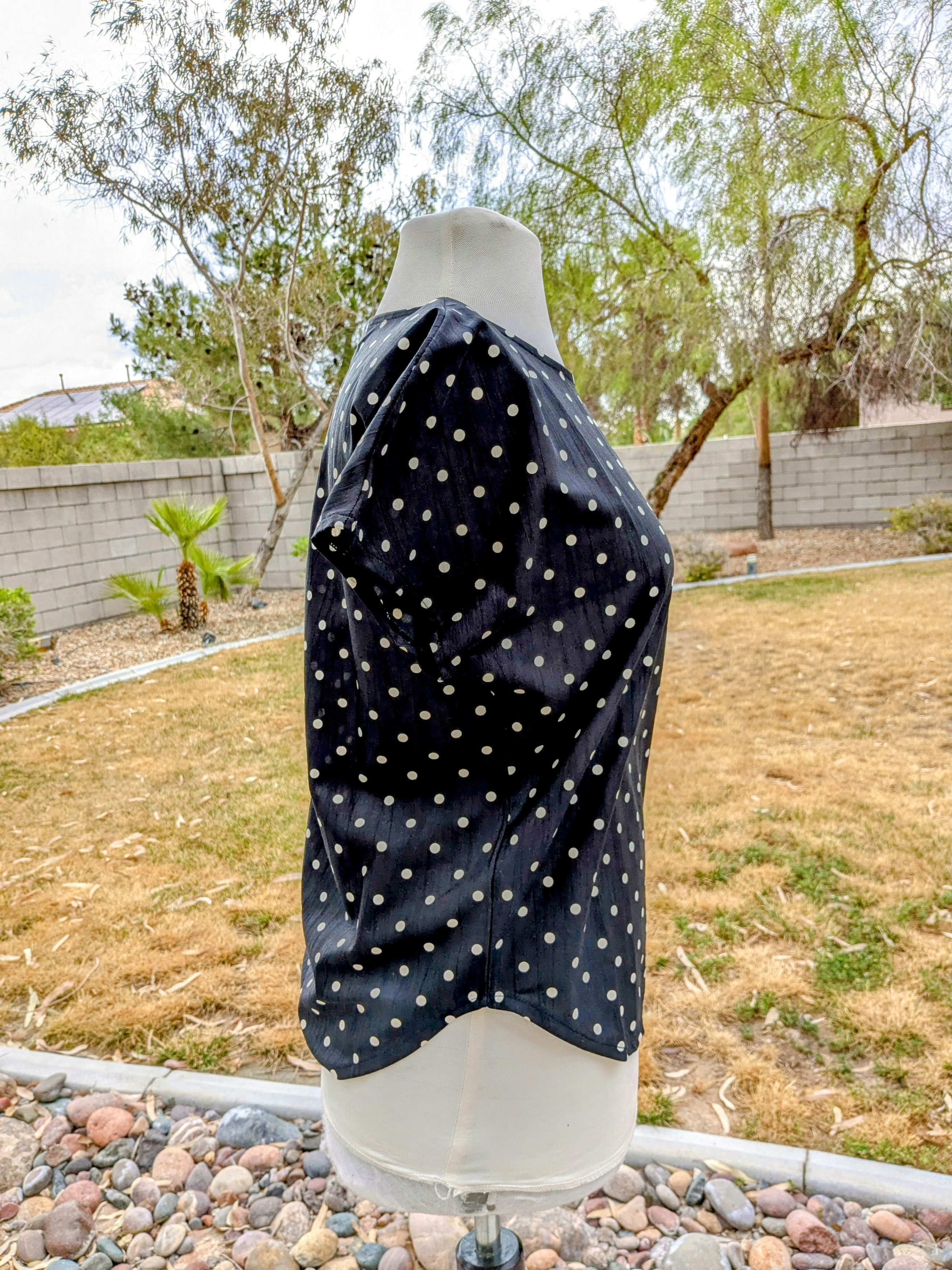 Vintage Polka Dot Wavegal Pullover French Sleeves Top Blouse EUC Size M / US 6-8 / IT 42-44 - 3 Thumbnail