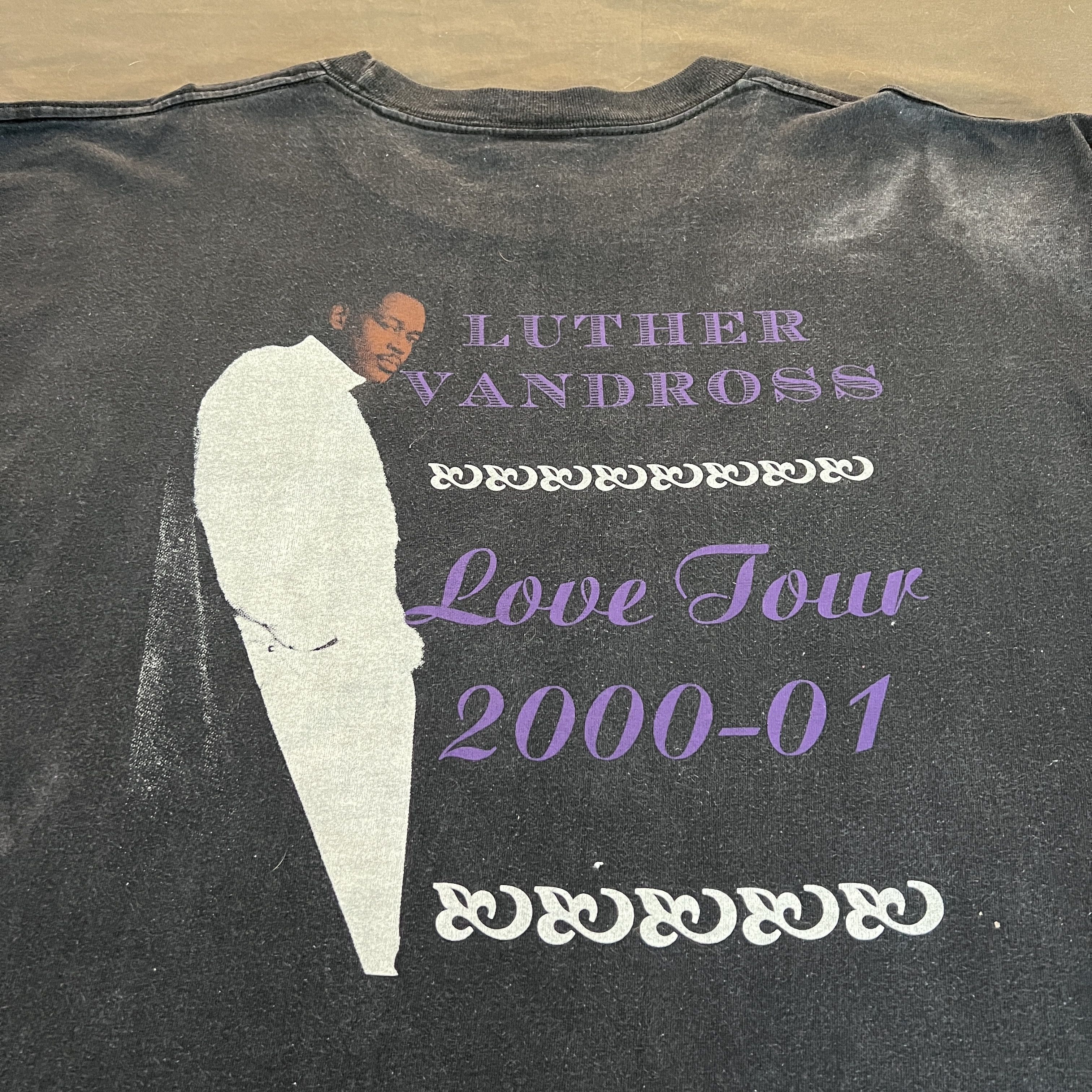 Band Tees Vintage Y2K Luther Vandross Love Tour Tee Faded Soul R&B Size US L / EU 52-54 / 3 - 12 Thumbnail