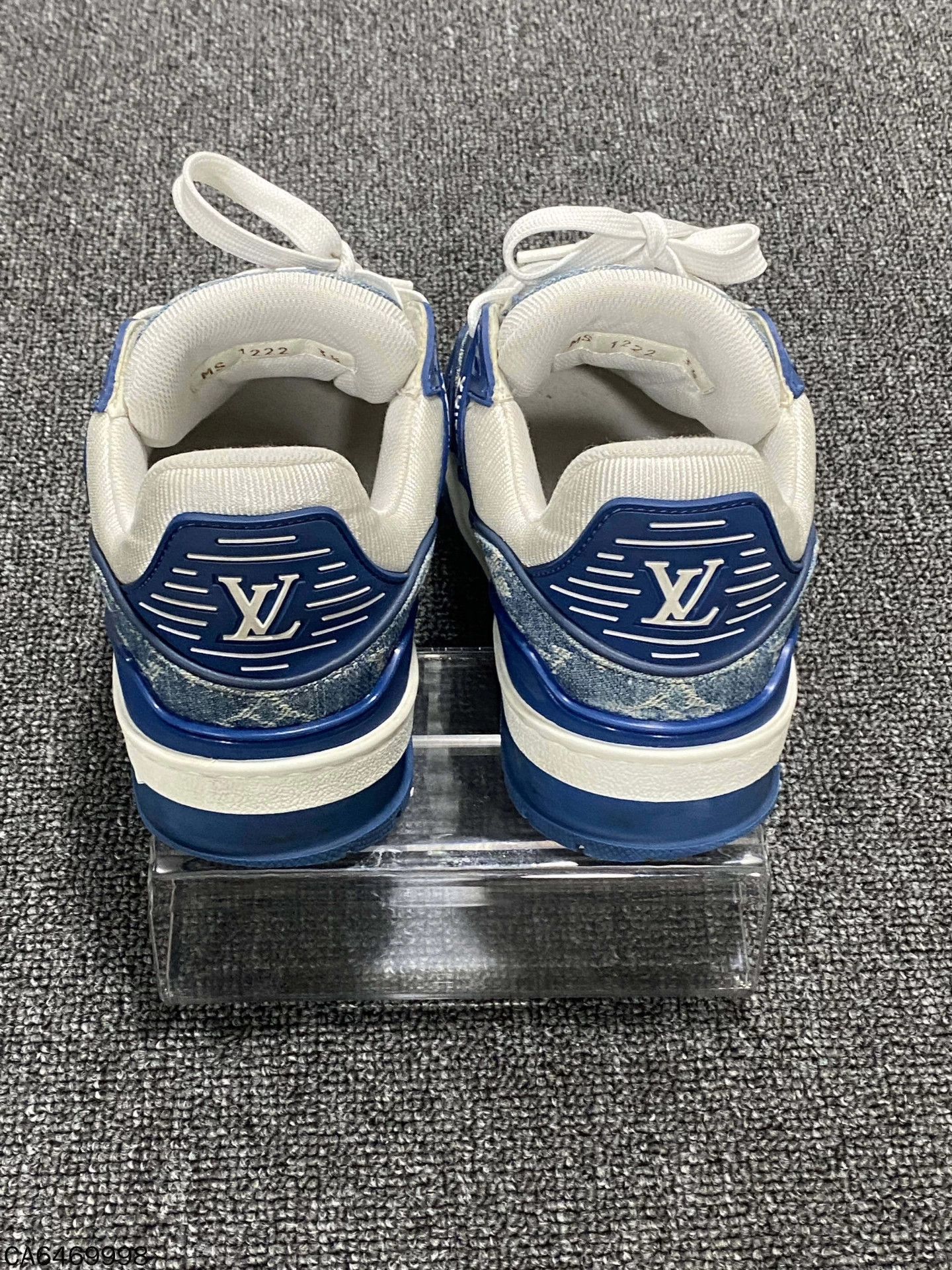 Louis Vuitton LV Women's Blue White Denim Trainer 95 New 37.5 Size US 7.5 / IT 37.5 - 5 Thumbnail