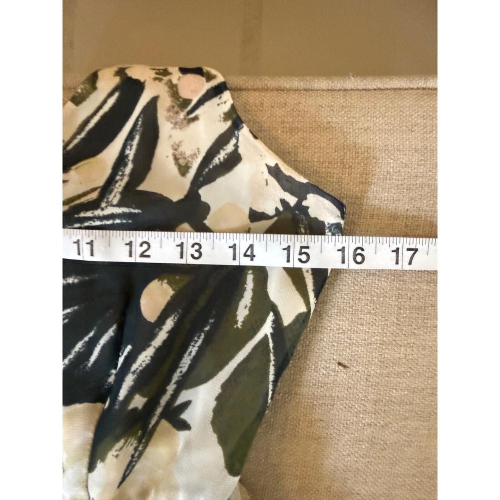 H&M H&M Floral Maxi Dress Green Cream Palm Print V-Neck 4 Size S / US 4 / IT 40 - 7 Thumbnail