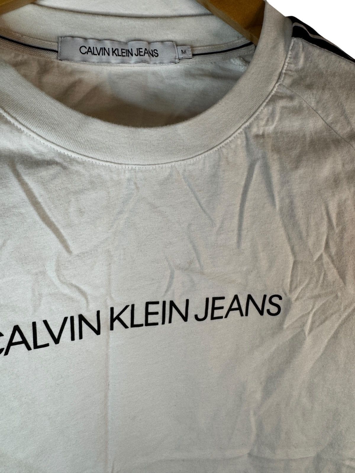 Calvin Klein Calvin Klein white tee center logo Size US M / EU 48-50 / 2 - 2 Thumbnail
