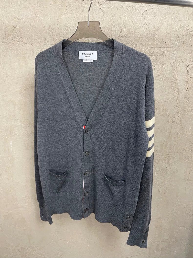 Thom Browne Thom browne Gray four-striped wool cardigan jacket 2504-Nex Size US L / EU 52-54 / 3 - 3 Thumbnail